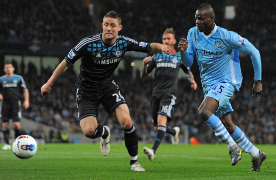 如既往的坚 如既往的坚